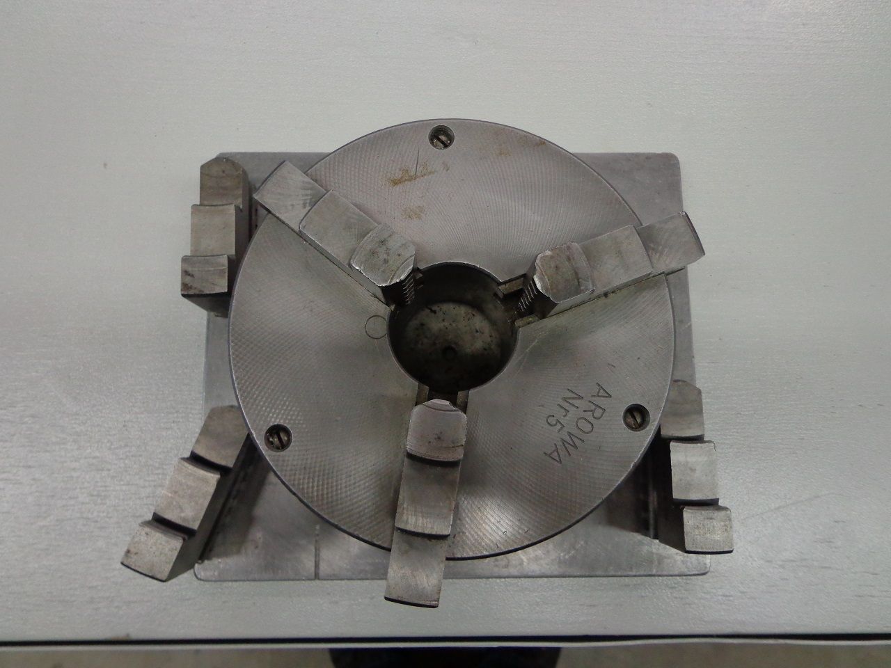 Spares & Accessories/3-BIT CHUCK TYPE 165 MM