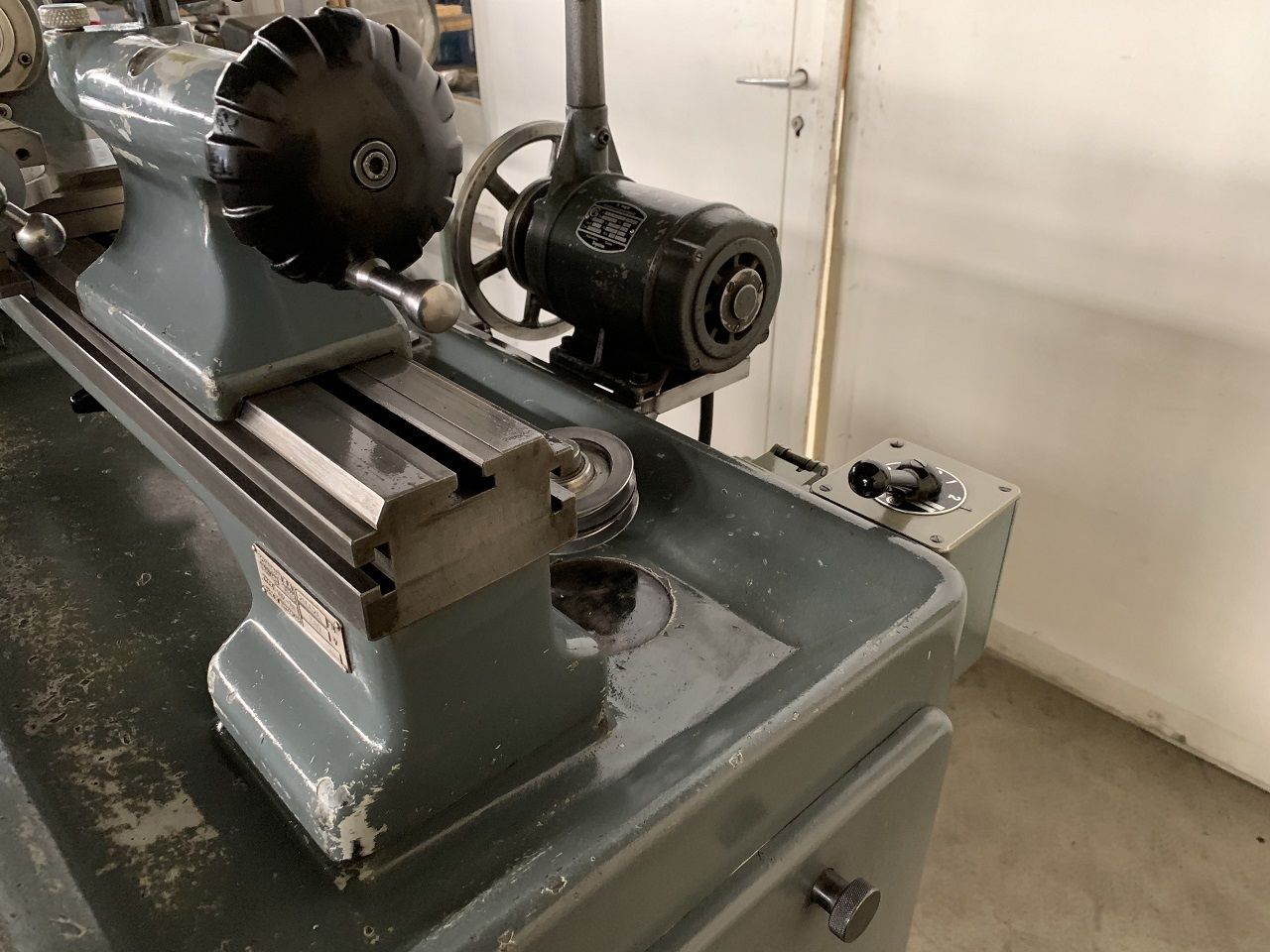 Lathes (CNC and Manual)/TOOLROOM LATHE SCHAUBLIN TYPE 102-80 TO W-20