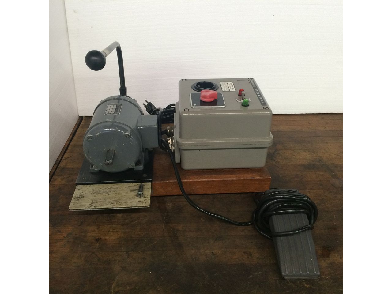 Spares & Accessories/MOTOR 2 SPEED 1400/2800 RPM - COLLET B8
