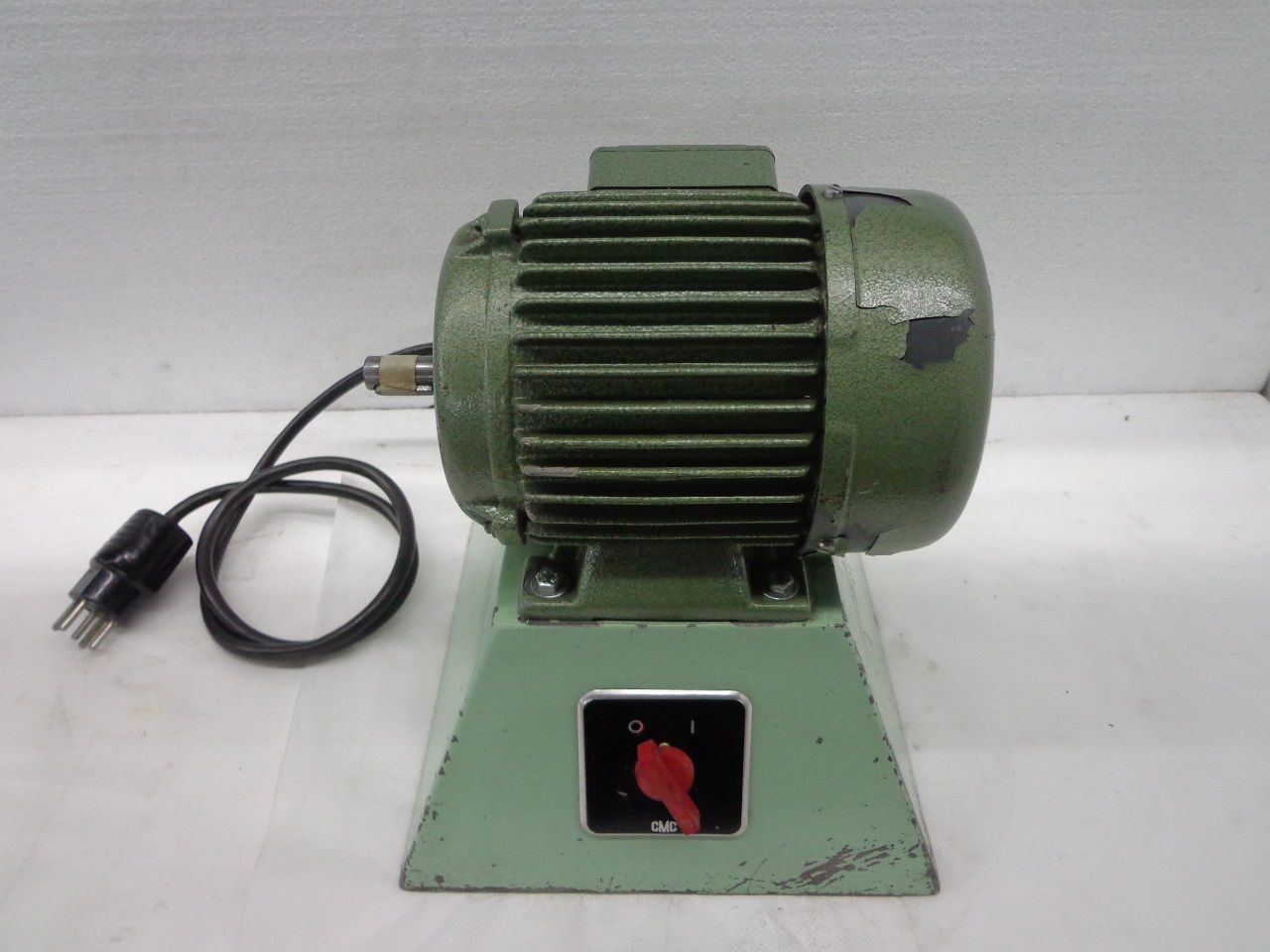 Spares & Accessories/INDIVIDUAL CONTROLE TYPE ON SOCLE