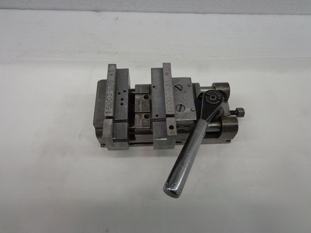 Spares & Accessories/VICE WITH QUICK TIGHTENING TYPE 100 MM