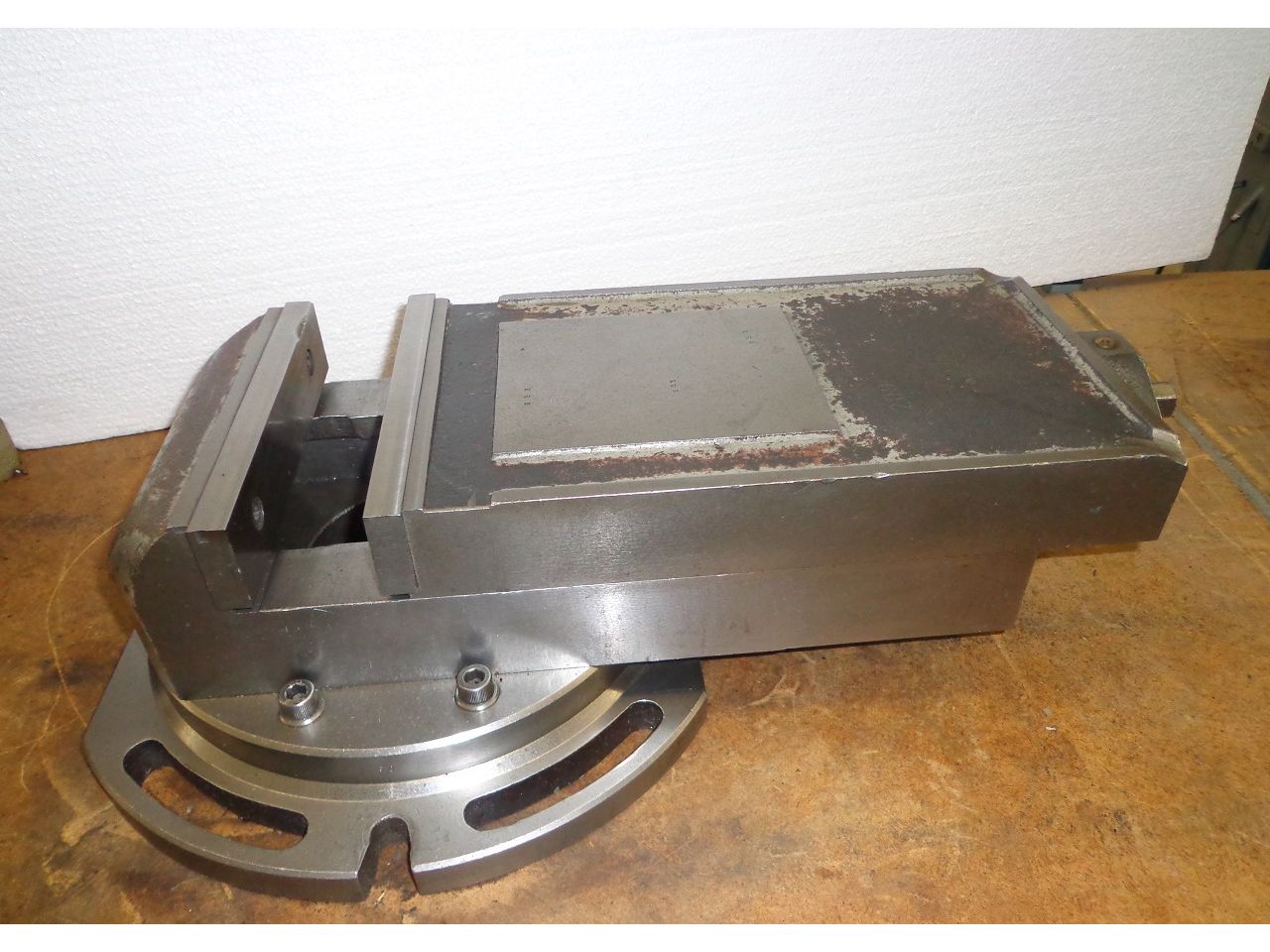 Spares & Accessories/VICE JAWS WIDTH 200 MM