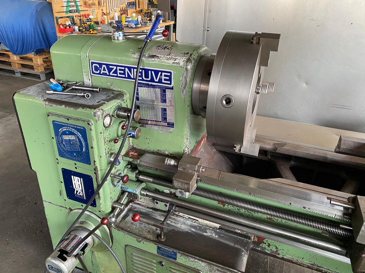 Lathes (CNC and Manual)/LEADSCREW LATHE CAZENEUVE TYPE HB-725