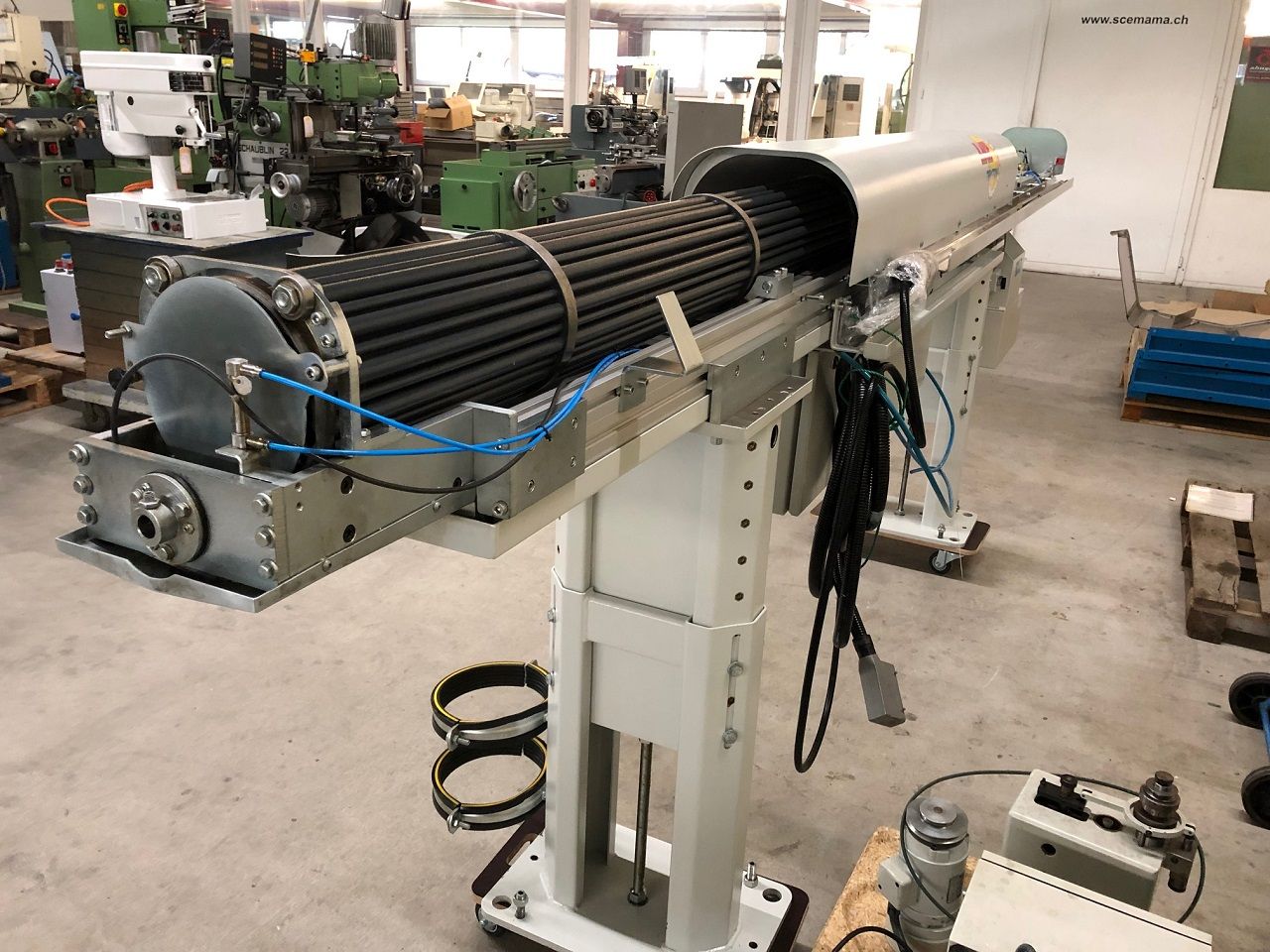 Lathes (CNC and Manual)/BAR-FEEDER LNS TYPE TRYTON 112