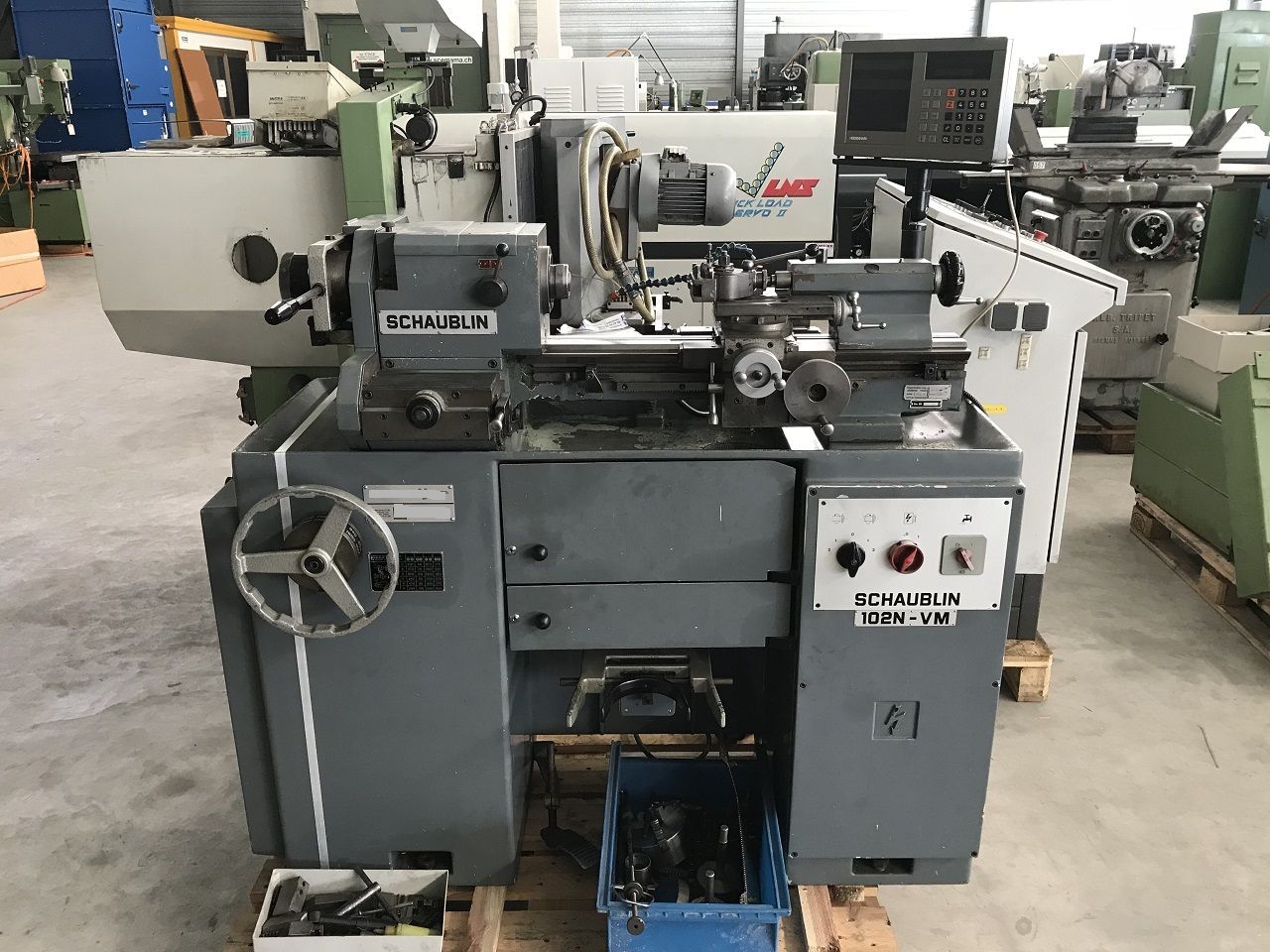 Lathes (CNC and Manual)/LEADSCREW LATHE SCHAUBLIN TYPE 102N-VM W-25