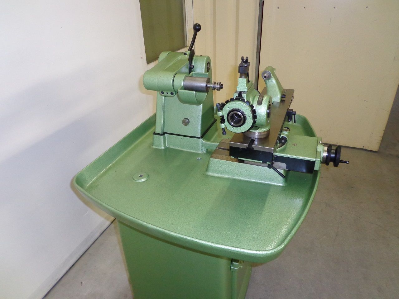 Tool & Cutter Grinders/TOOL AND CUTTER GRINDER DUBIED TYPE 564