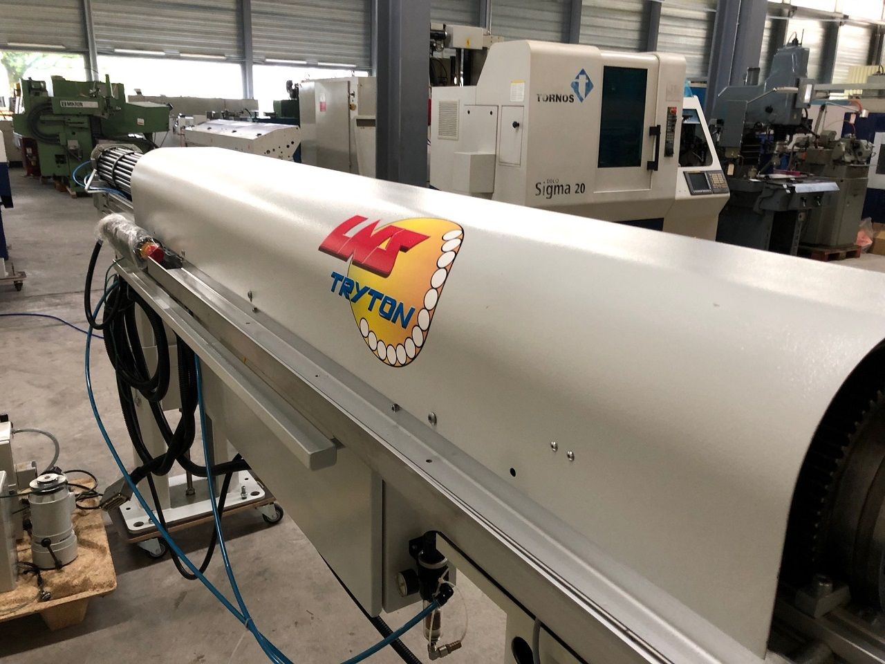 Lathes (CNC and Manual)/BAR-FEEDER LNS TYPE TRYTON 112
