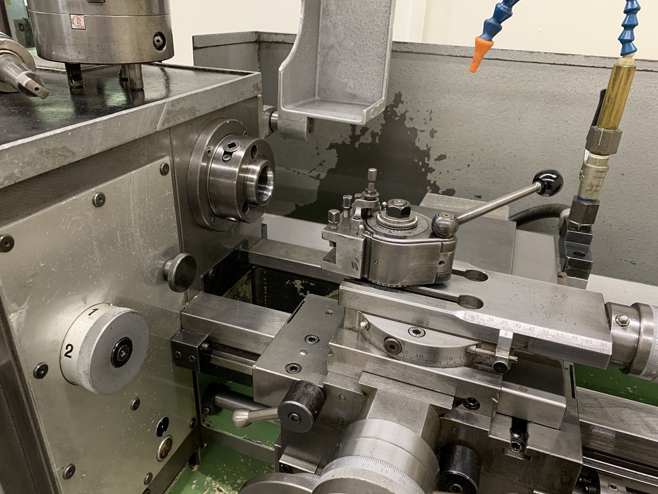Lathes (CNC and Manual)/LEADSCREW LATHE SCHAUBLIN TYPE 125-C B-32
