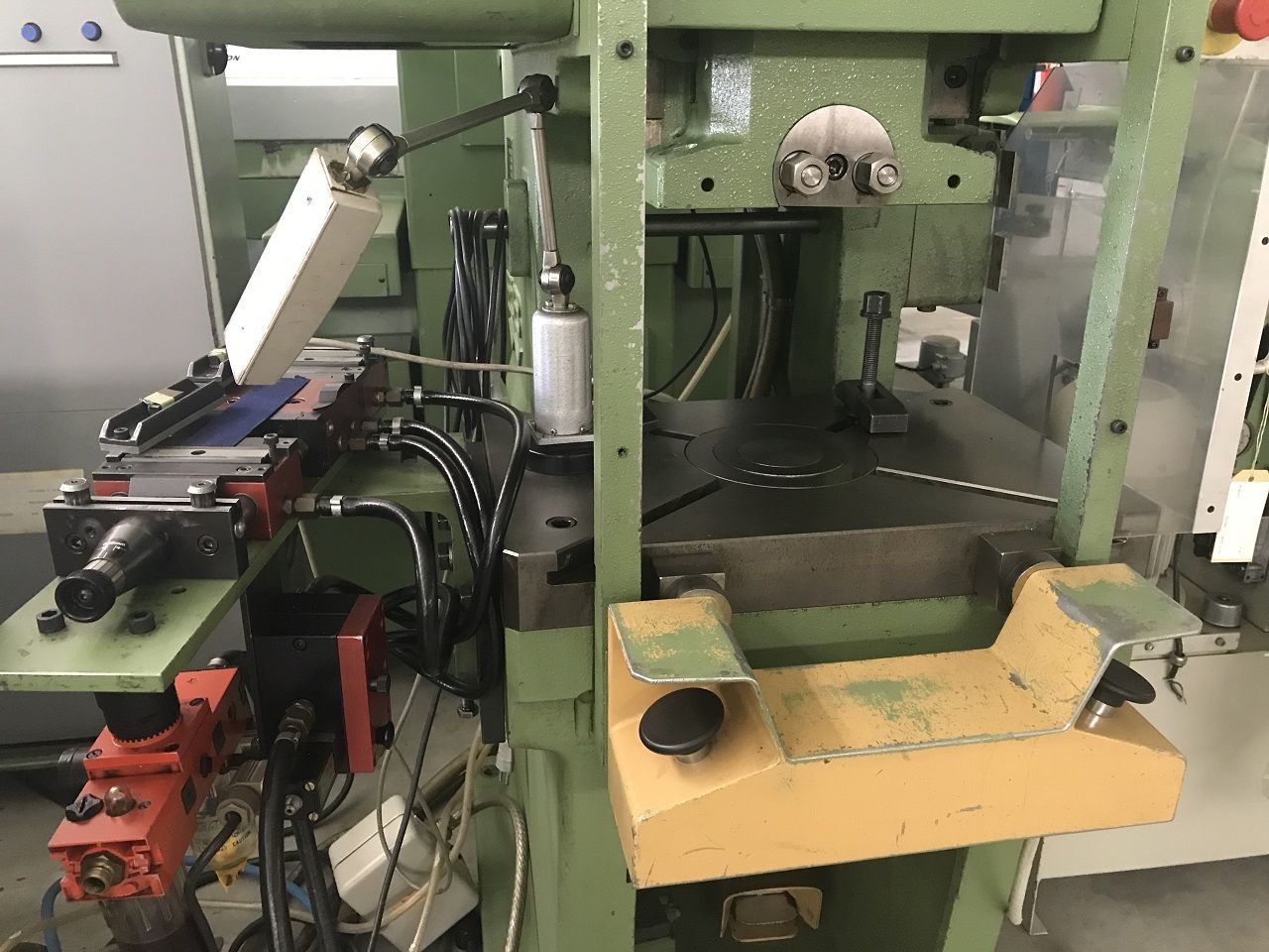Presses (General)/PRESS BEUTLER TYPE PDH-25