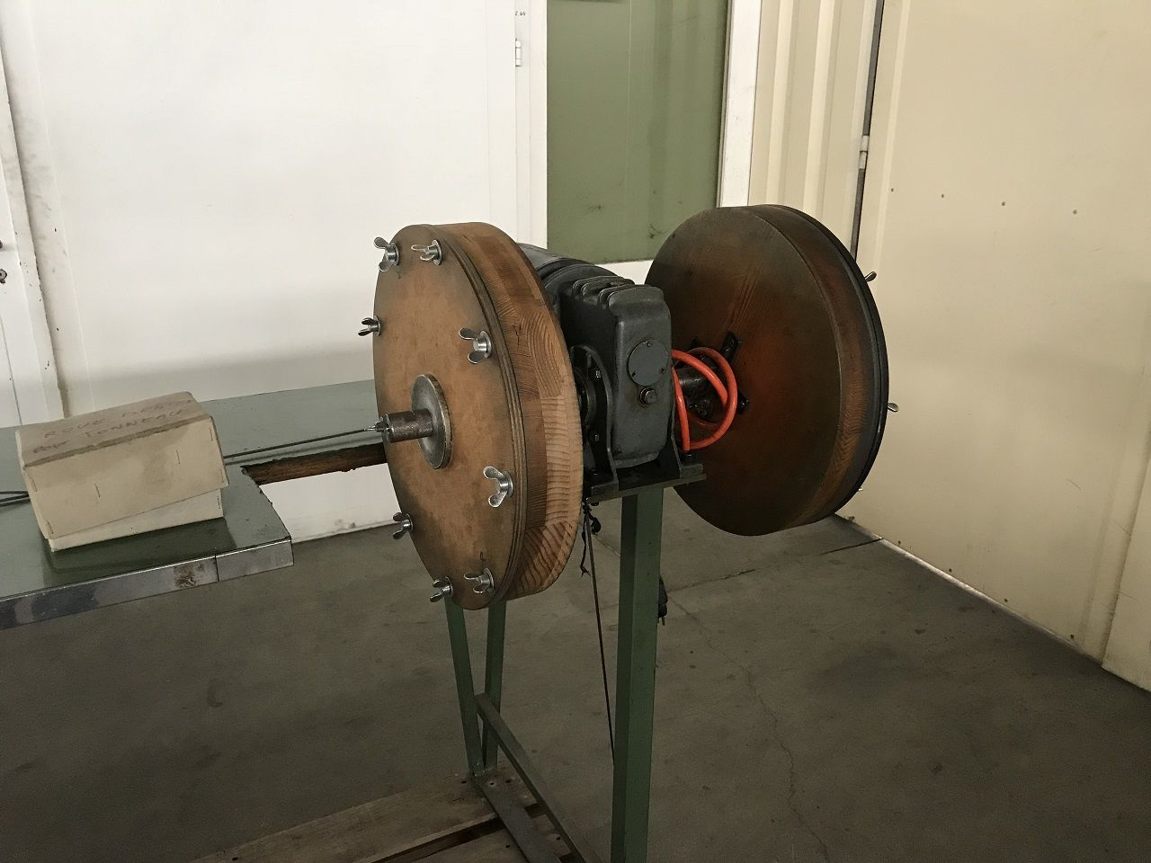 Polishing/EBARBING MACHINE