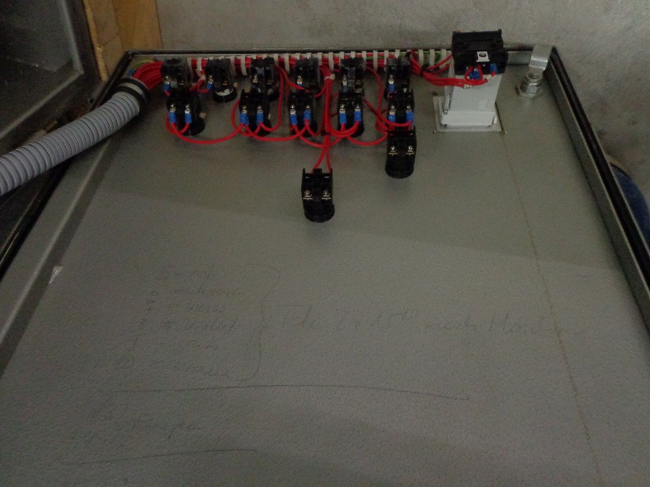 Polishing/VIBRATOR TROWAL CVE 225