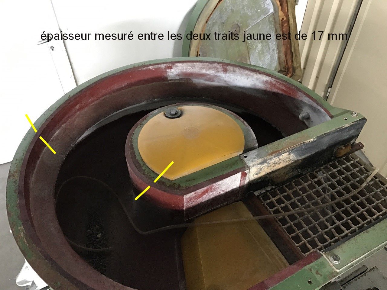 Polishing/VIBRATOR TROWAL CVE 225