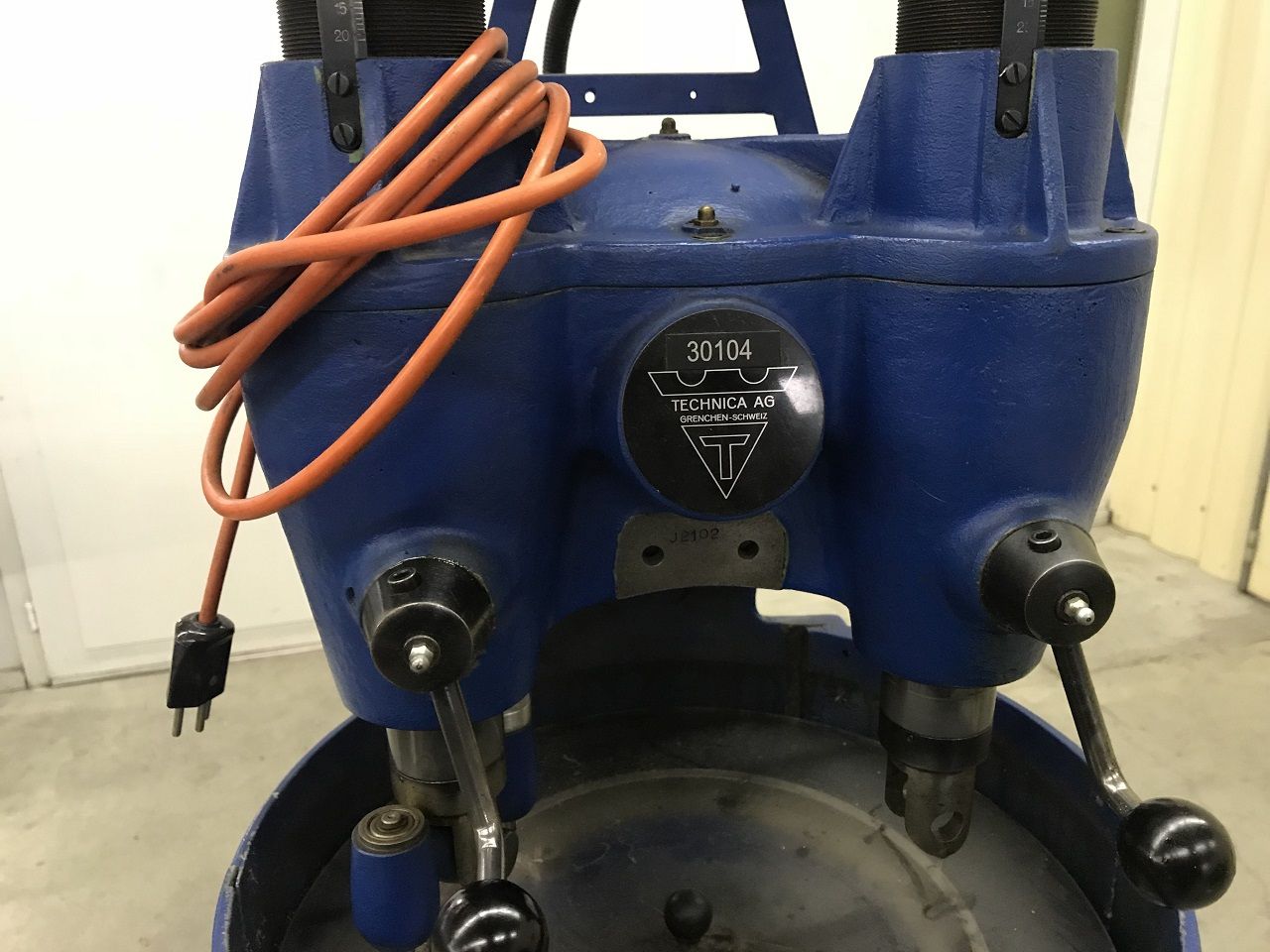 Polishing/POLISHING BLOCKING MACHINE TECHNICA TYPE 1600