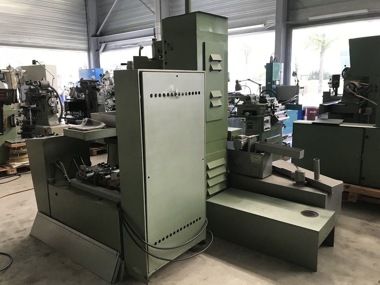Surface Grinders/SURFACE GRINDING MACHINE BRAND TYPE FS-735