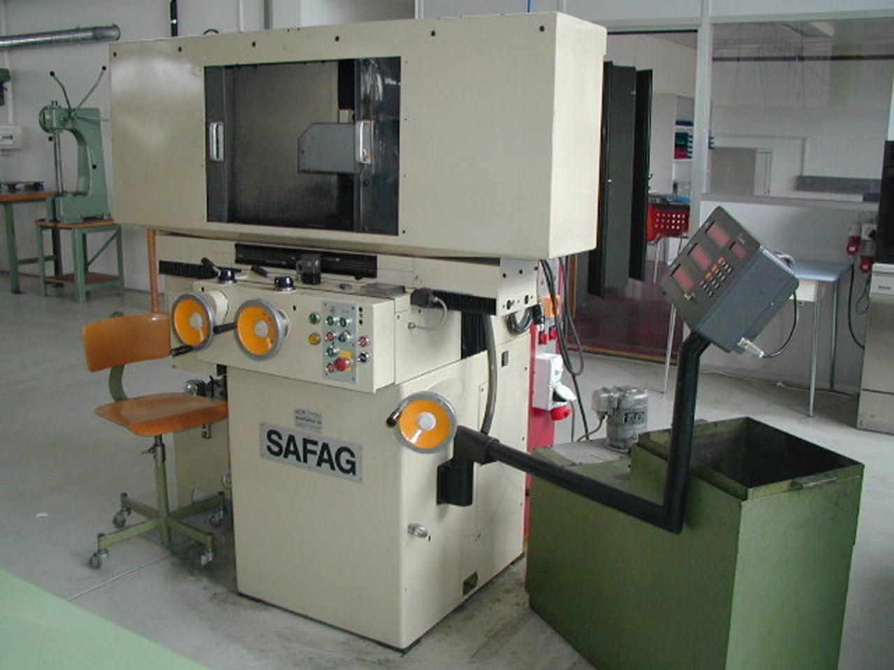 Surface Grinders/SURFACE GRINDING MACHINE SAFAG TYPE 3025 HV