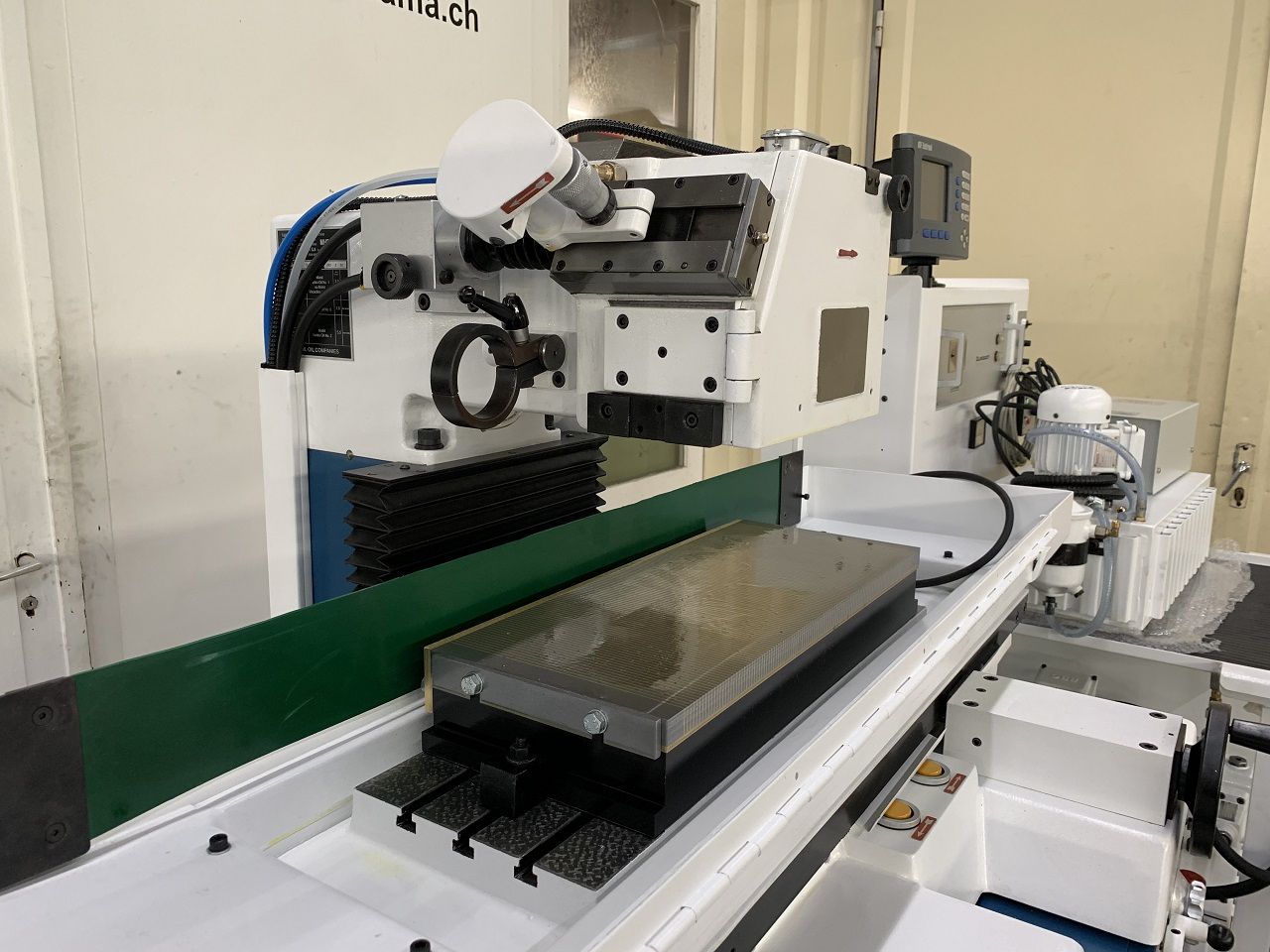 Surface Grinders/SURFACE GRINDING MACHINE TRIPET MHPE-500