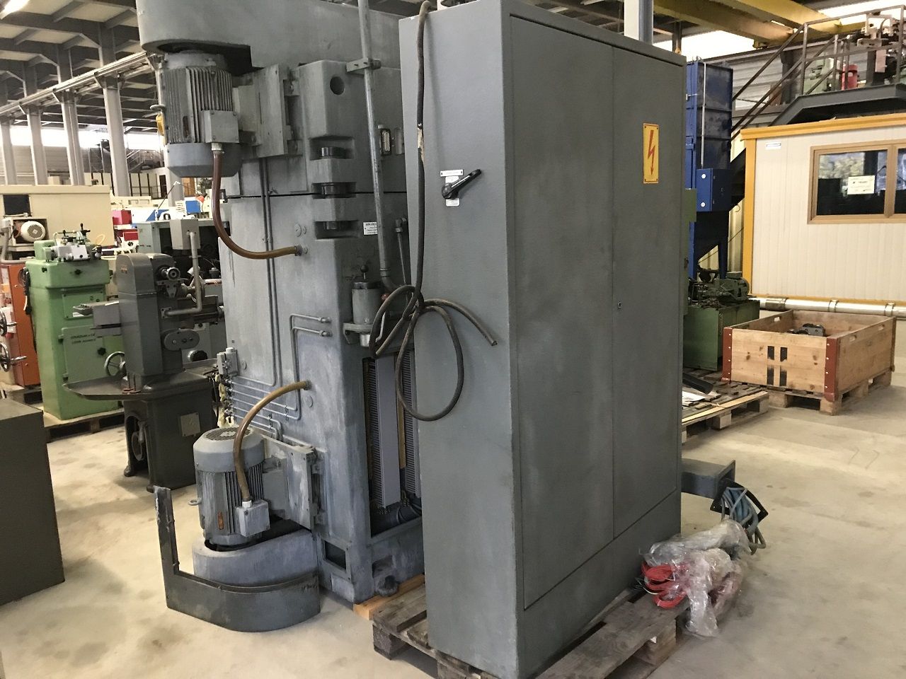 Surface Grinders/DOUBLE SURFACE GRINDING DISKUS DDS 457 R
