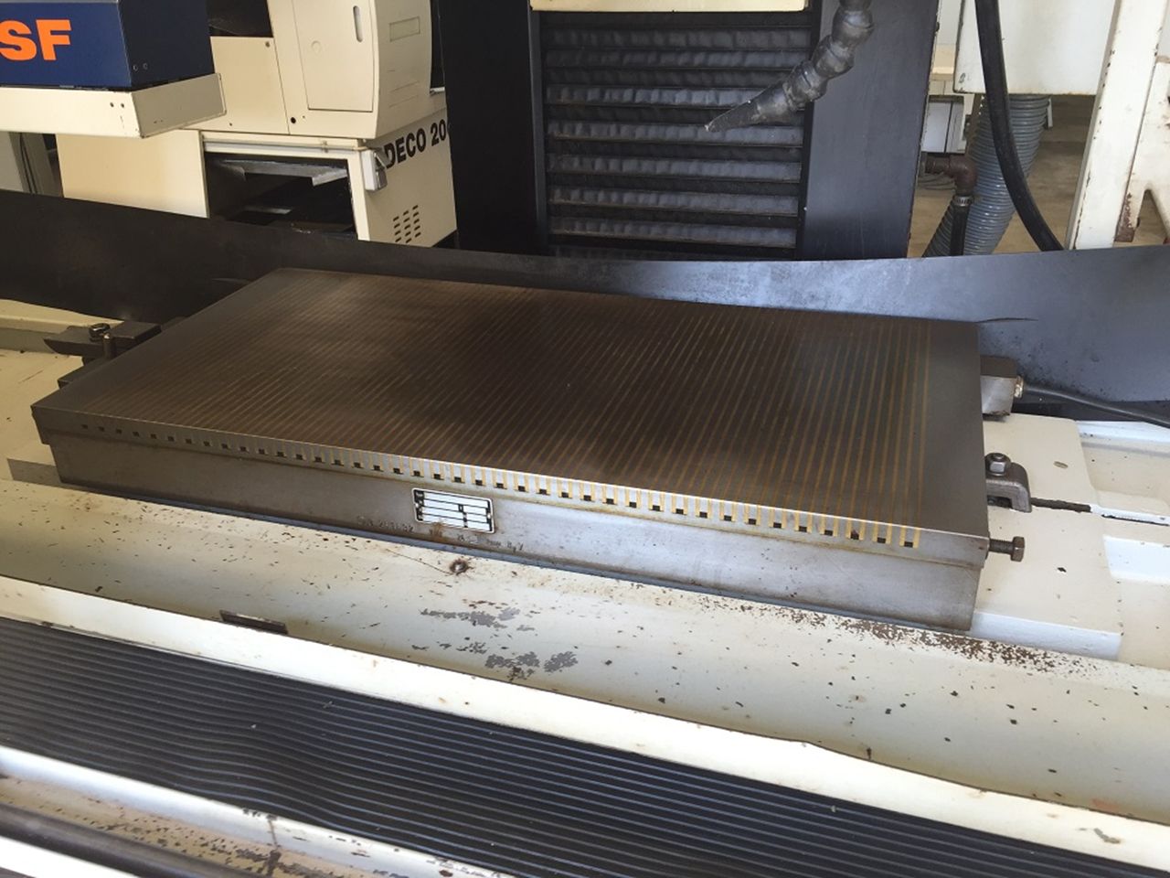 Surface Grinders/SURFACE GRINDING MACHINE Z&B TYPE ZB-84