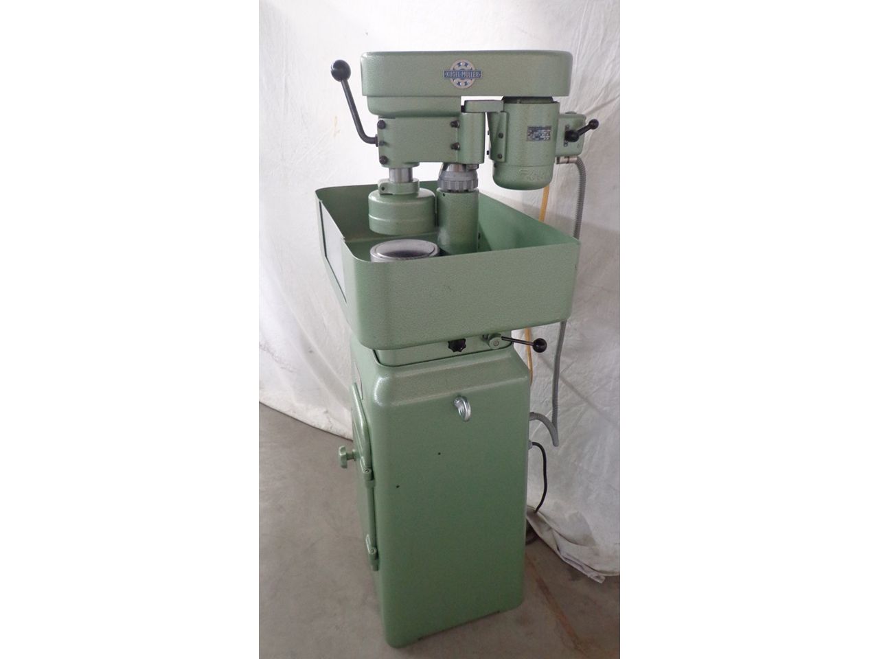Surface Grinders/SURFACE GRINDING MACHINE MUELLER TYPE MPS 1