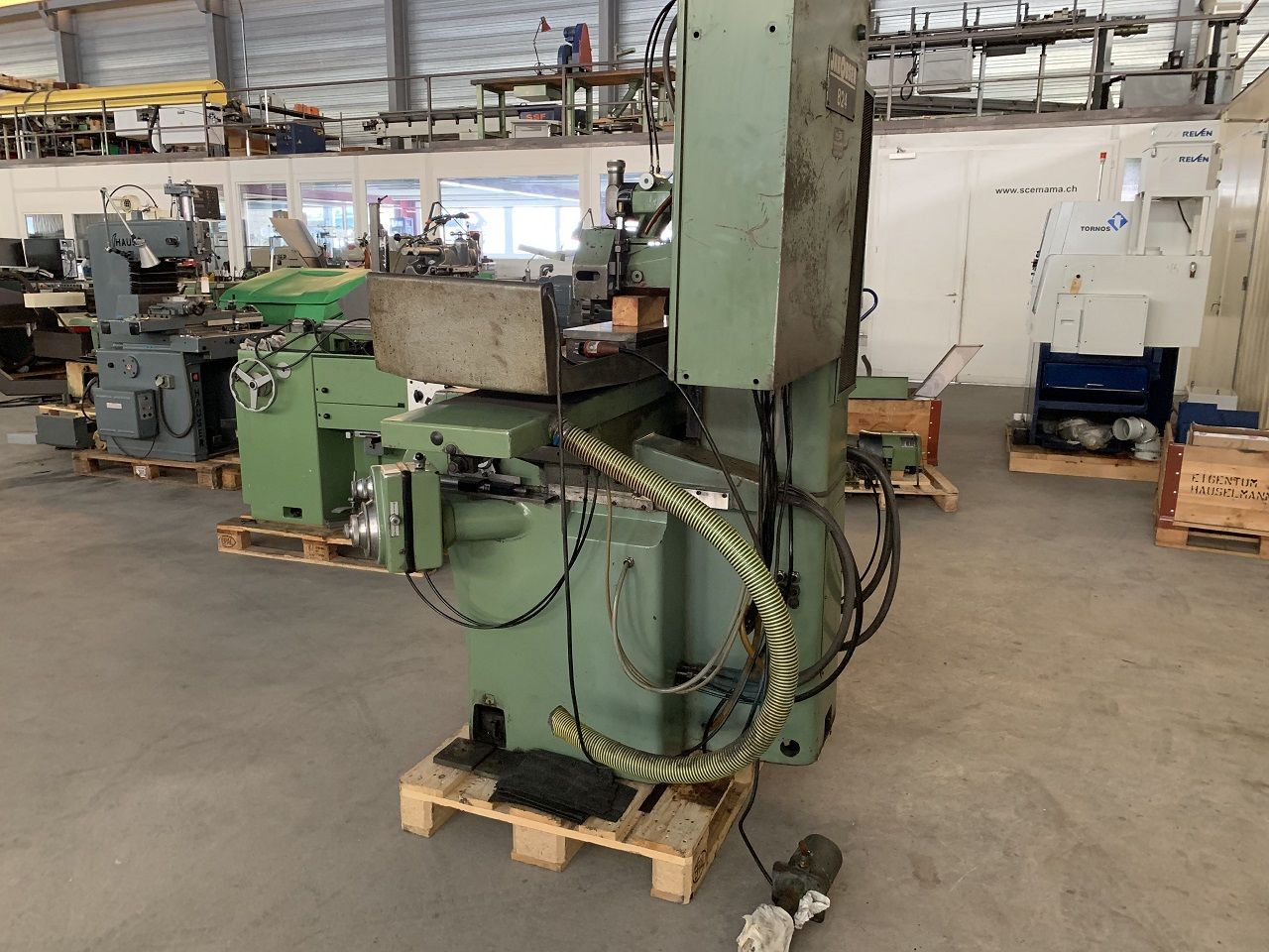 Surface Grinders/SURFACE GRINDING MACHINE JAKOBSEN TYPE SJ-824
