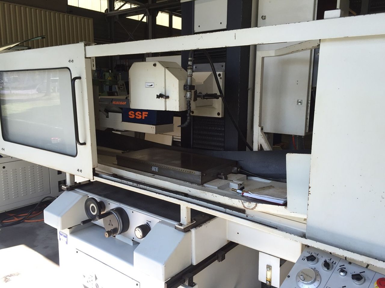 Surface Grinders/SURFACE GRINDING MACHINE Z&B TYPE ZB-84