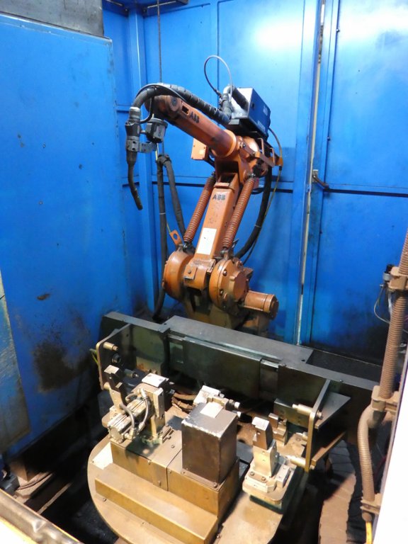 Miscellaneous/ABB IRB 1400, table 2-pallets