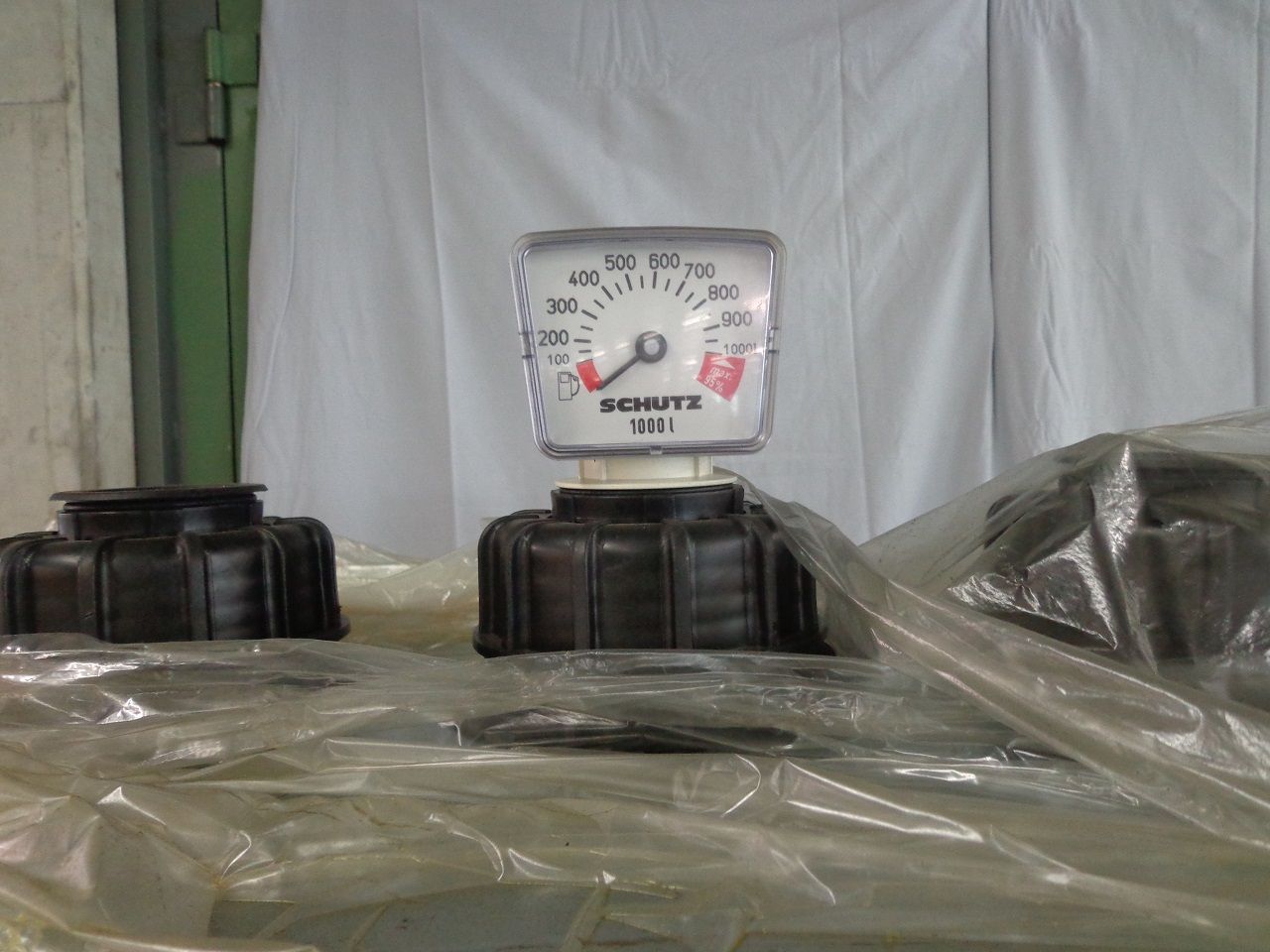Miscellaneous/OIL-TANK SCHUTZ TYPE VET 1000 LT
