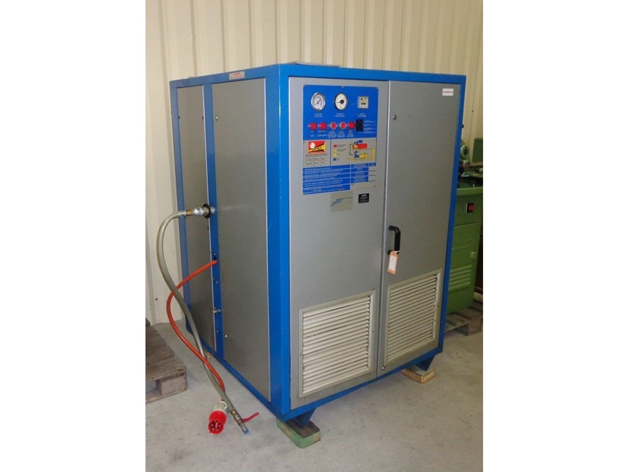 Compressors/SCREW-COMPRESSOR CMC TYPE SR-21