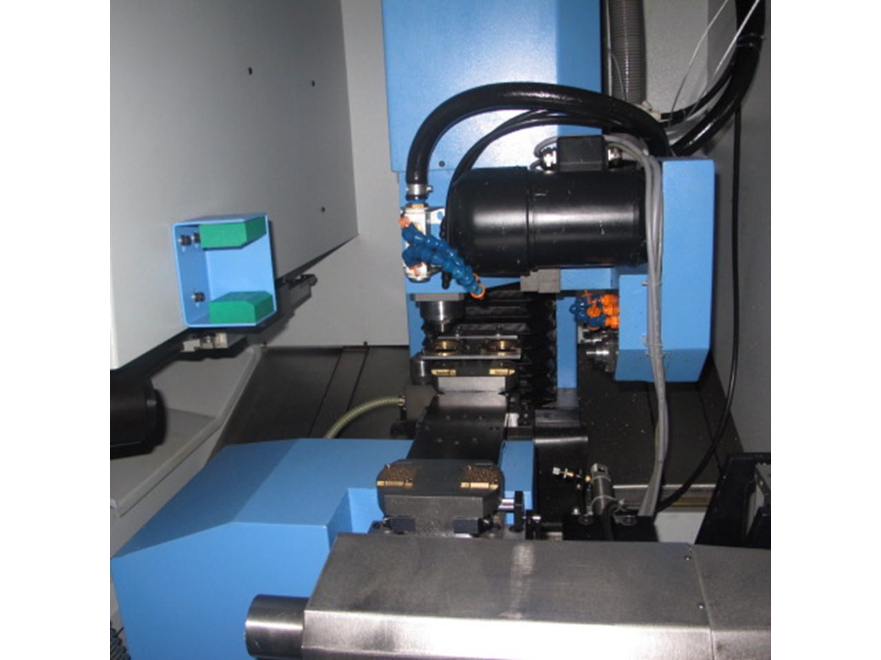 Five-axis Machining Centres/MACHINING CENTRE ALMAC TYPE CU-1005