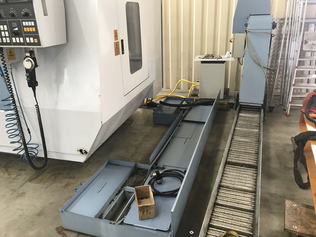 Vertical Machining Centres/VERTICAL MACHINING CENTER SCHAUBLIN TYPE 100-CNC