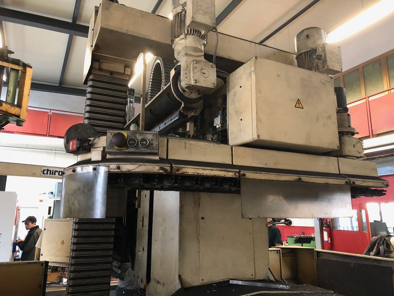 Vertical Machining Centres/VERTICAL MACHINING CENTRE CHIRON TYPE FZ-26-L NC