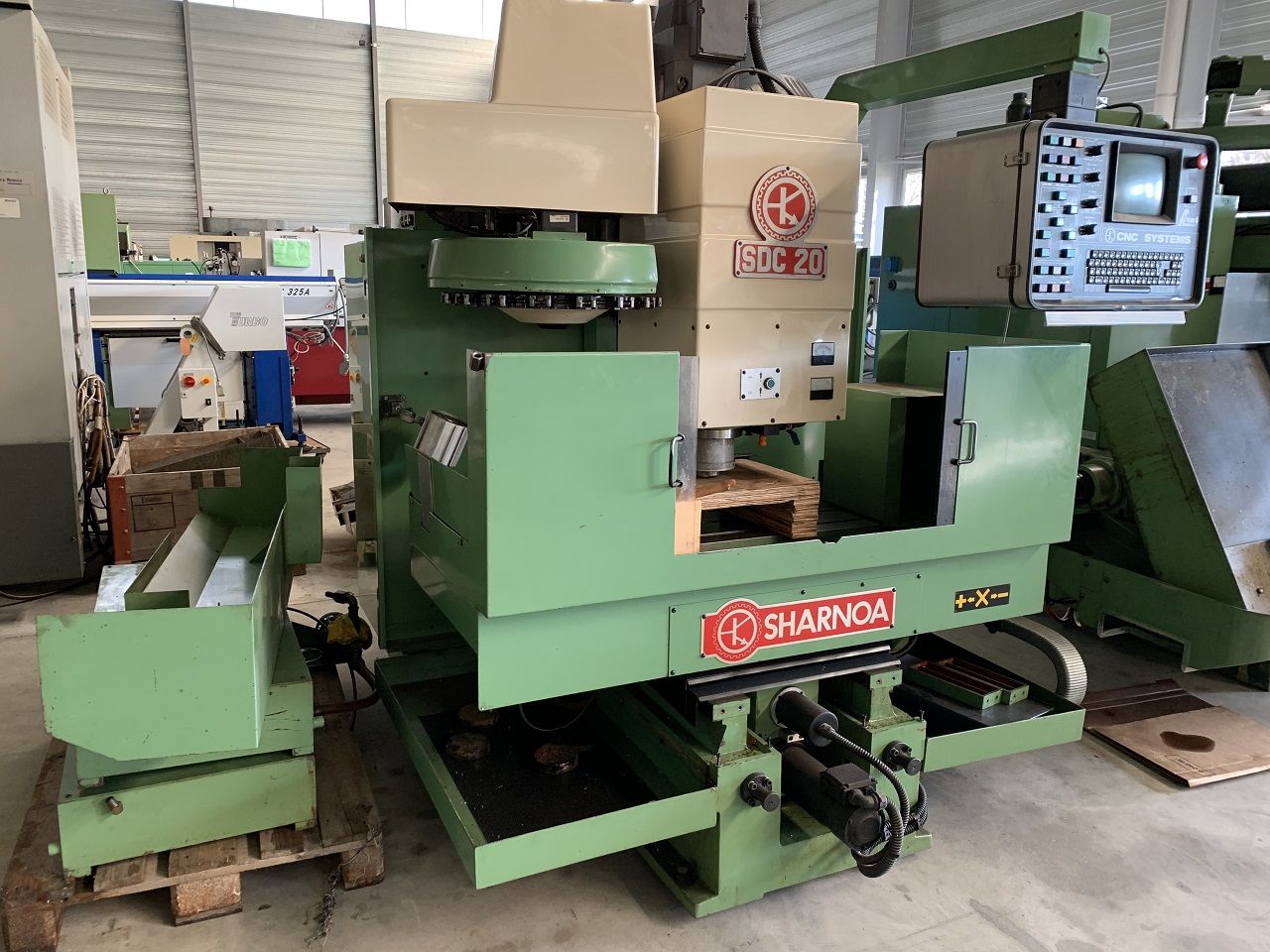 Vertical Machining Centres/VERTICAL MACHINING CENTER SHARNOA TYPE SDC 20