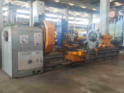 Lathes (CNC and Manual)/GORNATI LEGOOR 800 x 5000 LATHE