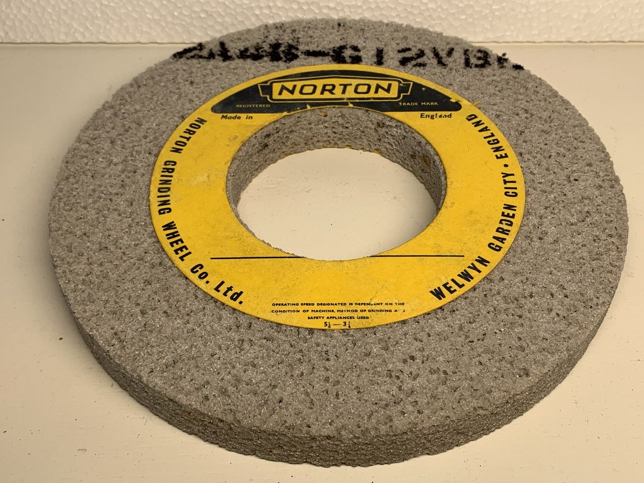 Spares & Accessories/GRINDING WHEEL NORTON Ø 200X20X76