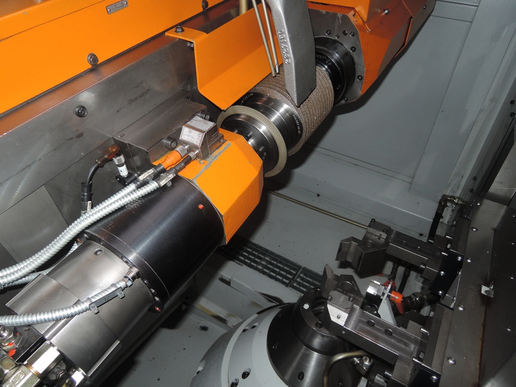 Gear Grinding and Hobbing/LIEBHERR LCS  300
