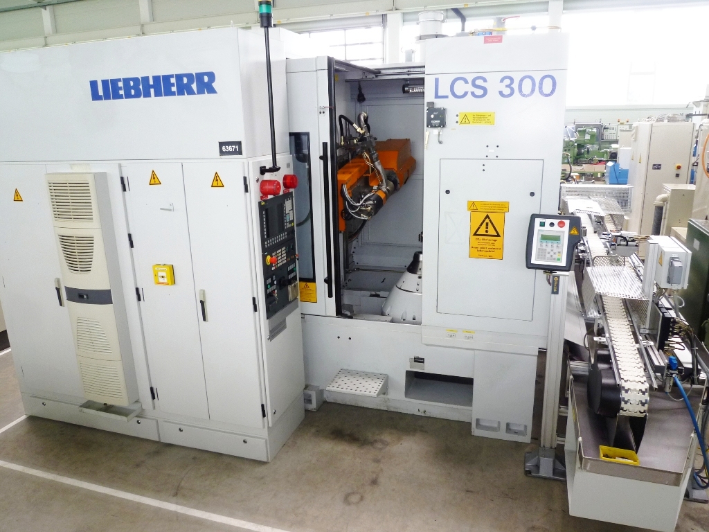 Gear Grinding and Hobbing/LIEBHERR LCS  300