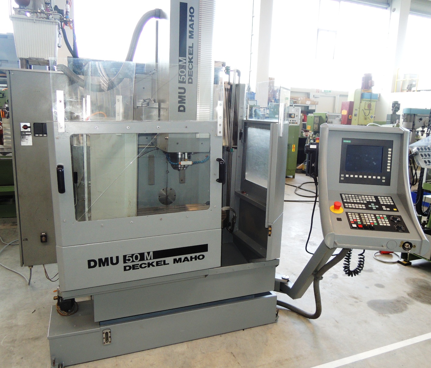 Vertical Mills/DECKEL MAHO DMU 50 M
