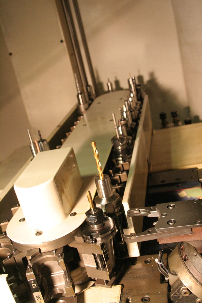 Vertical Mills/SW Schwäb. Werkzeugm BA 18