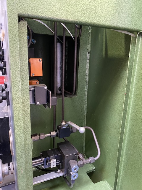 Hydraulic Presses/SCHOEN SH 30