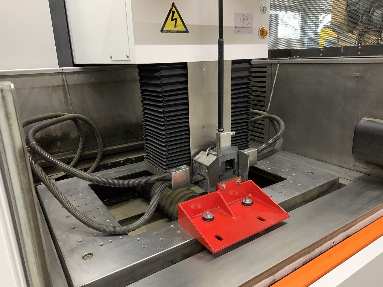 Electro Discharge Machining/WIRE ED-SINKING MACHINE CHARMILLES CUT E 600