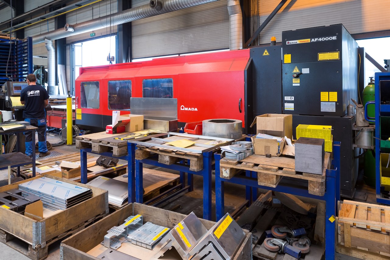 Laser Cutting/Amada - FO 3015 NT