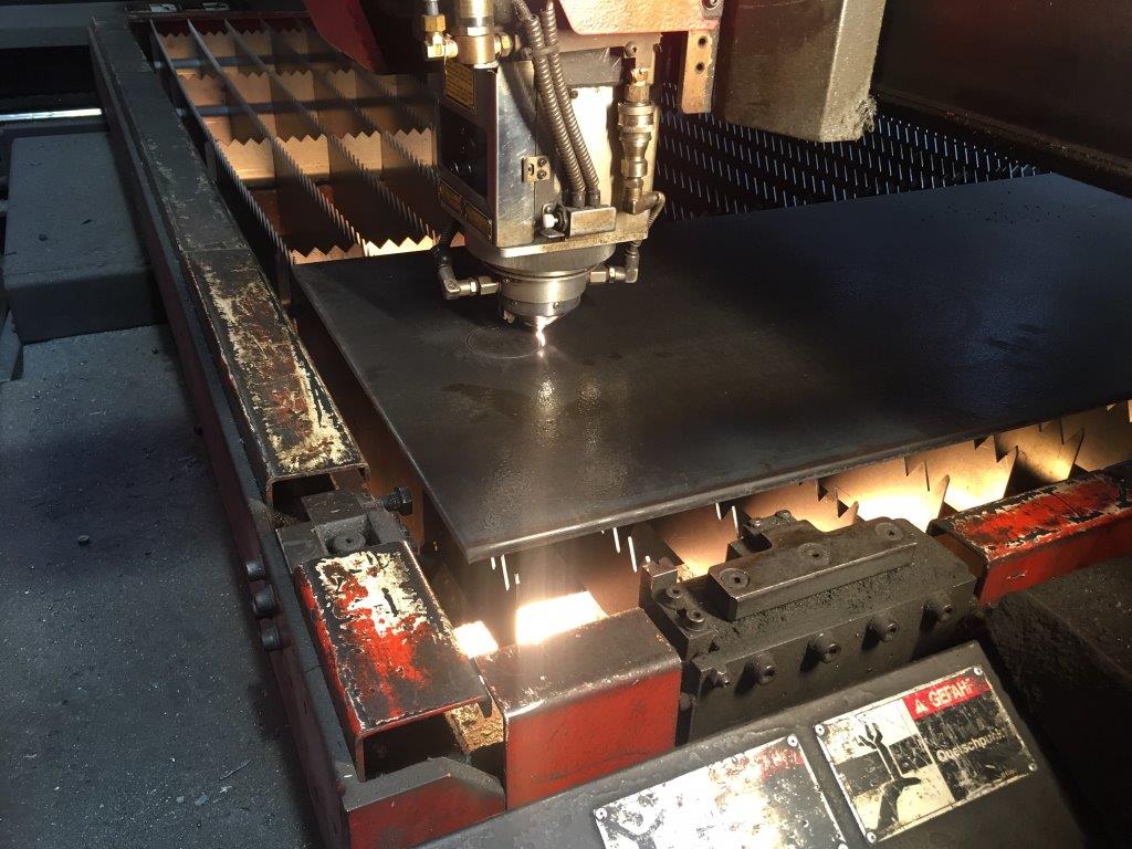 Laser Cutting/Amada - FO 4020 NT