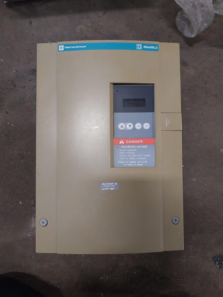 Other Machines/Telemecanique ATV18D12N4 380-460VAC 7.5KW 3 phase inverter (4492)