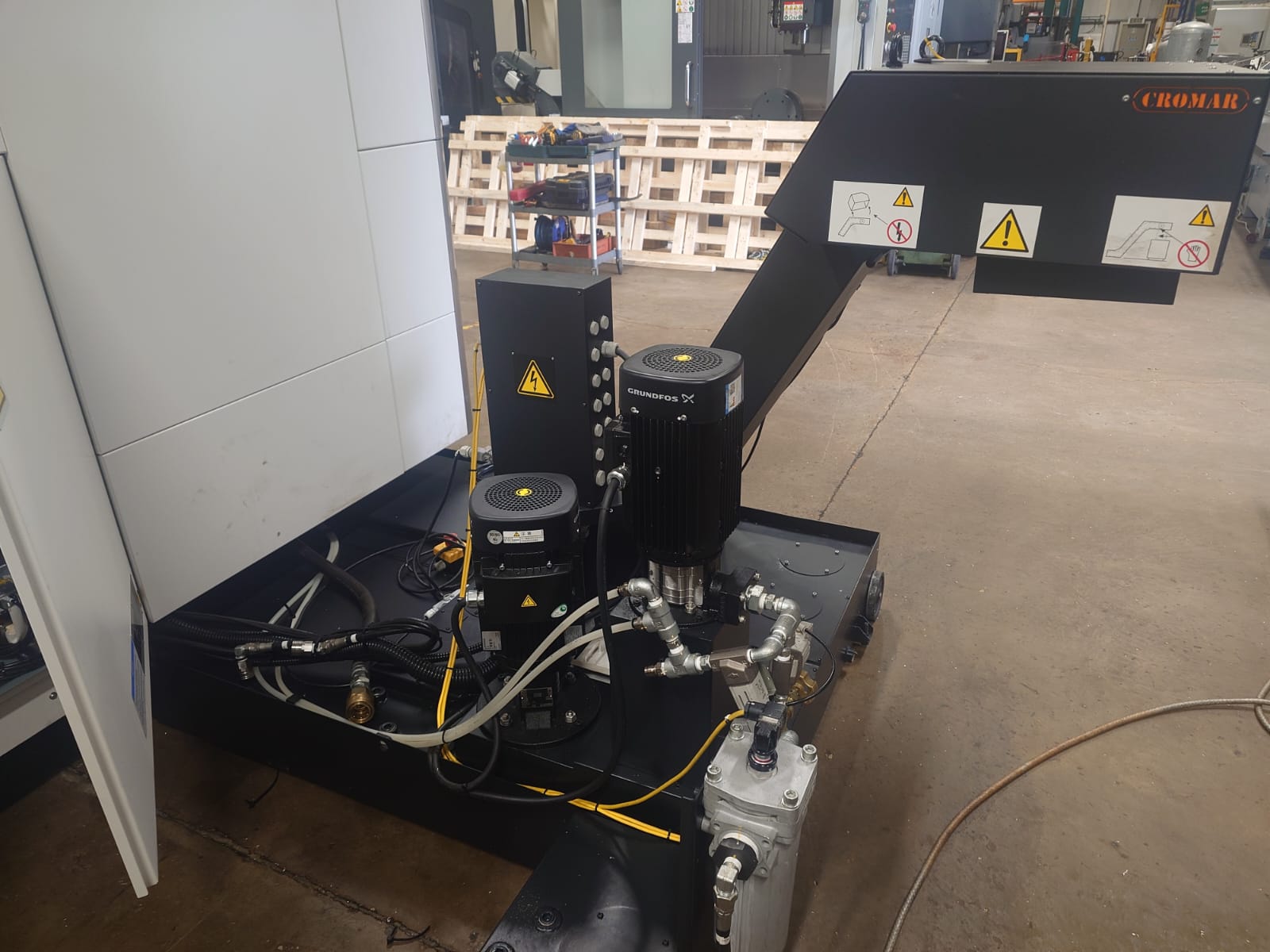 Vertical Machining Centres/Used Mazak Variaxis C600 (4678)