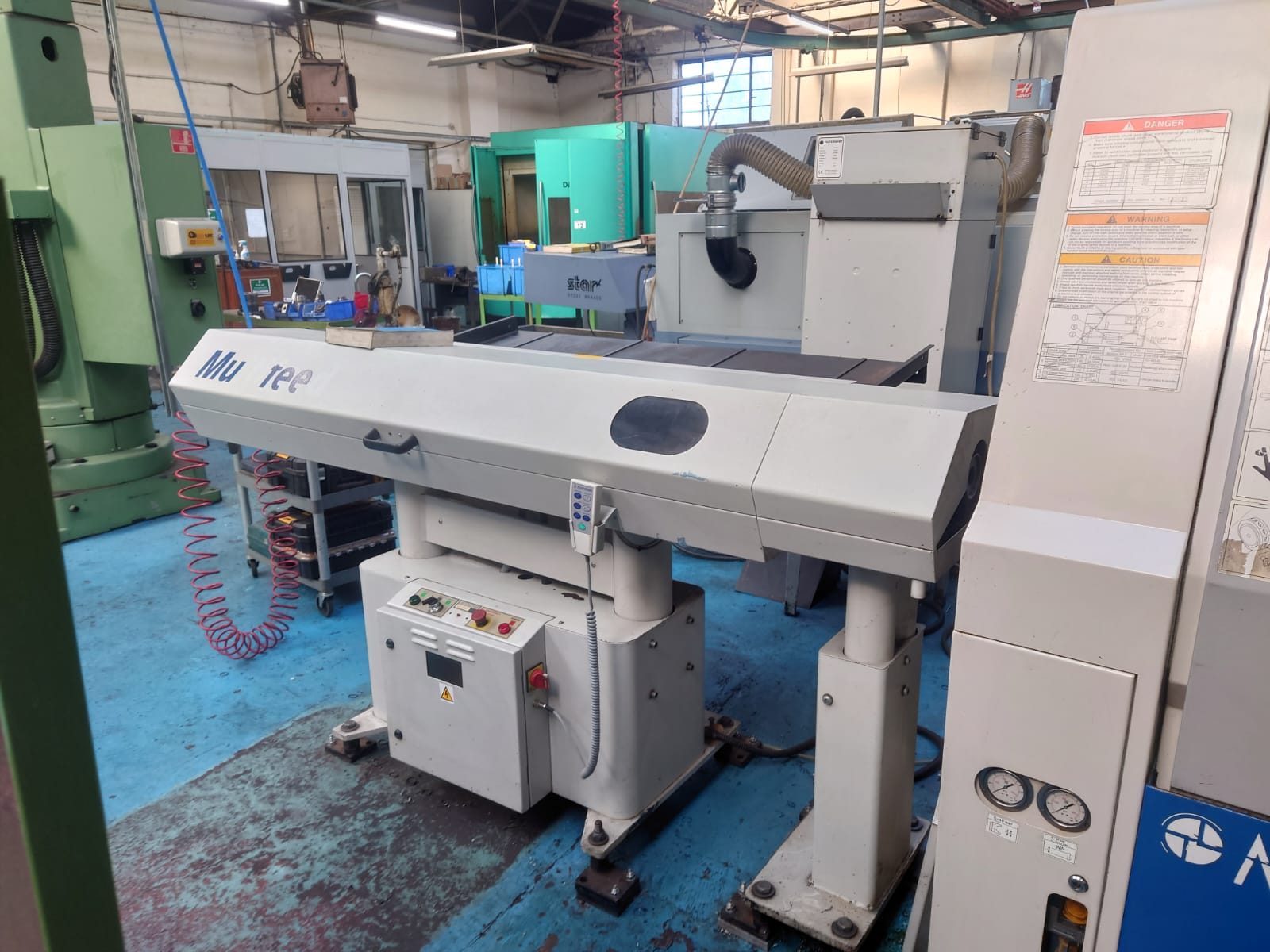 CNC Lathes/Used Doosan Puma 2000SY CNC Turning Centre (4244)