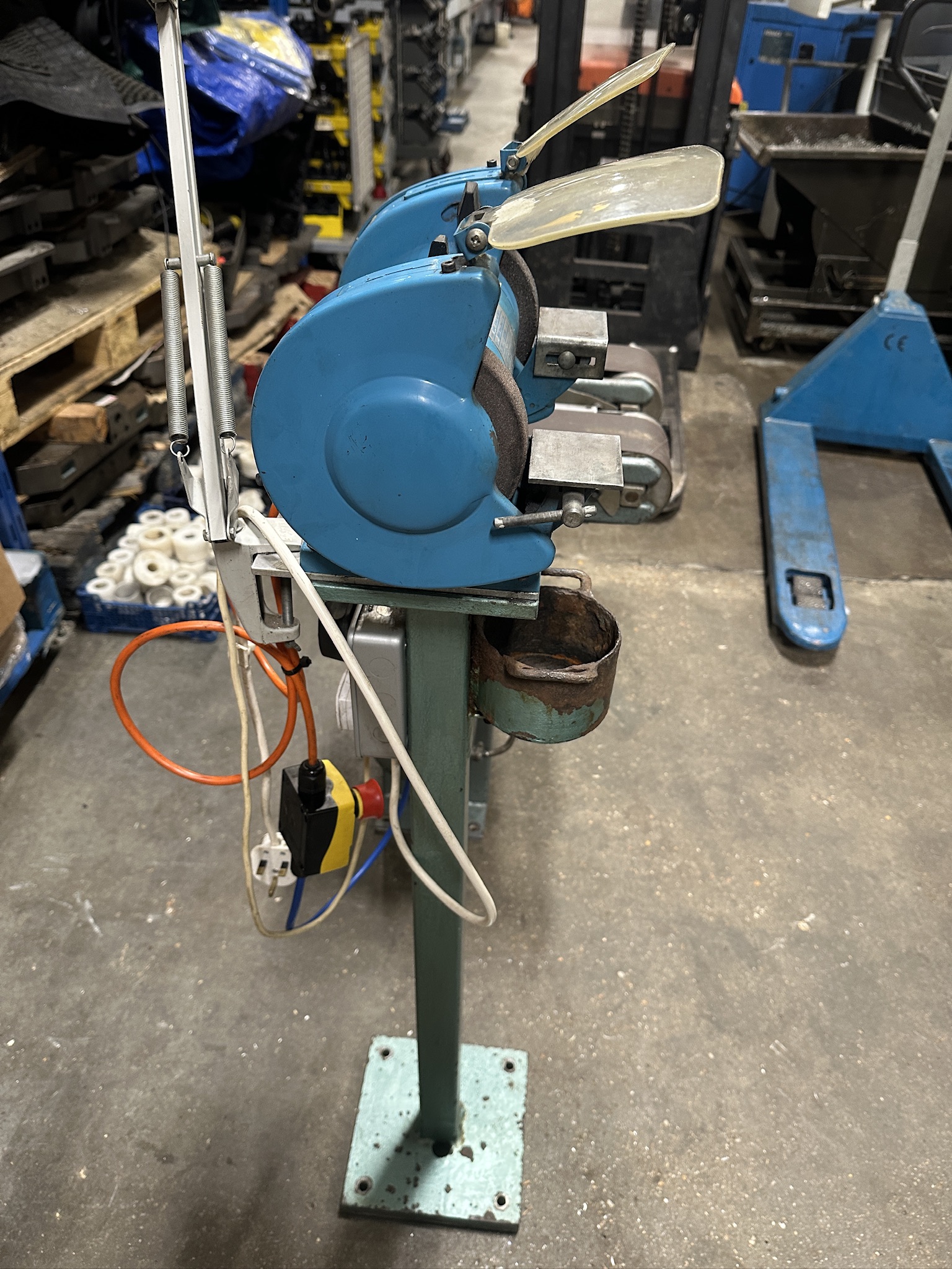 Double-Sided Grinder/Used Wolf Double Ended Pedestal Grinder (4760)