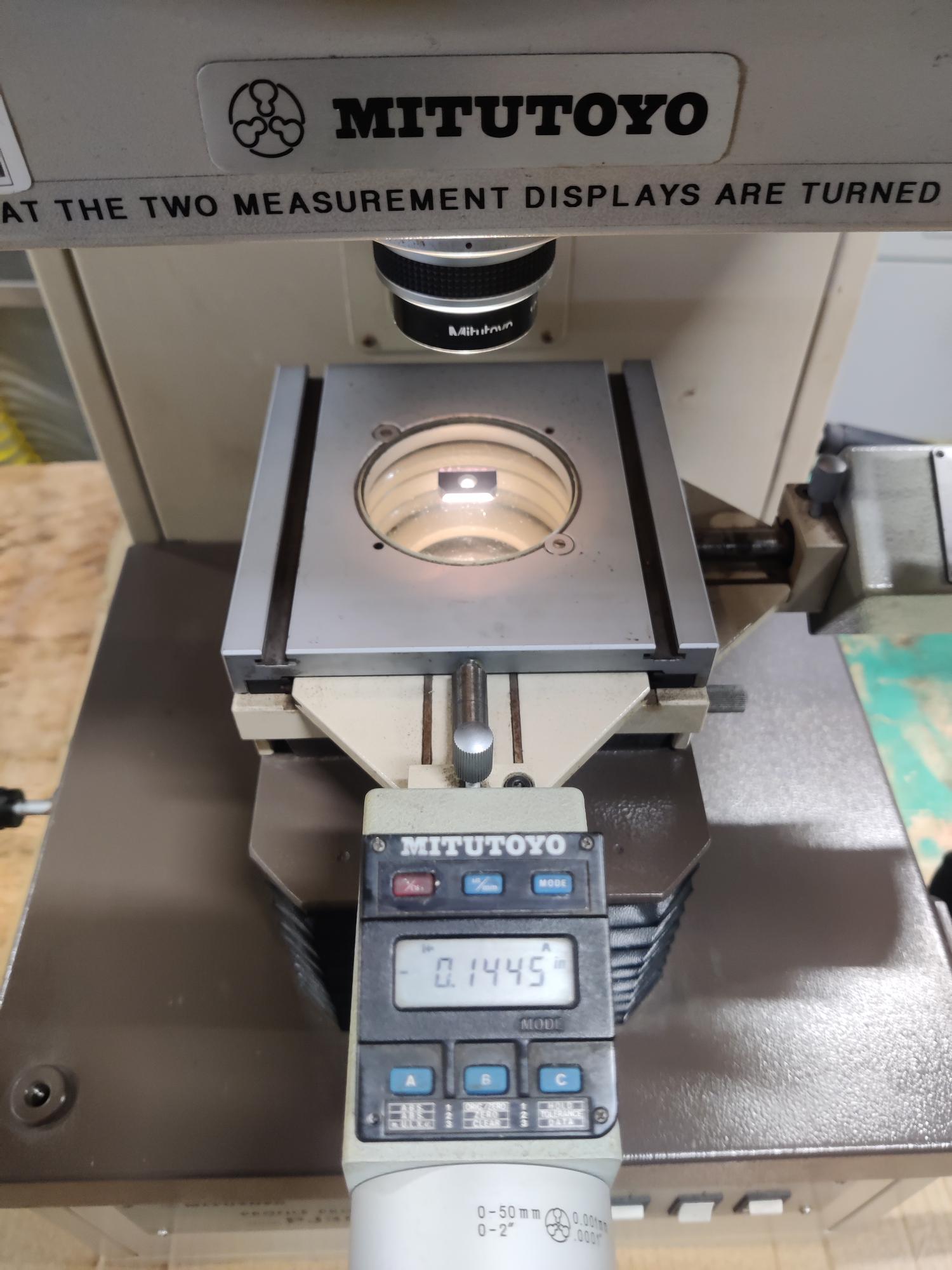 Inspection Equipment/Used Mitutoyo PJ300 Projector (4754)