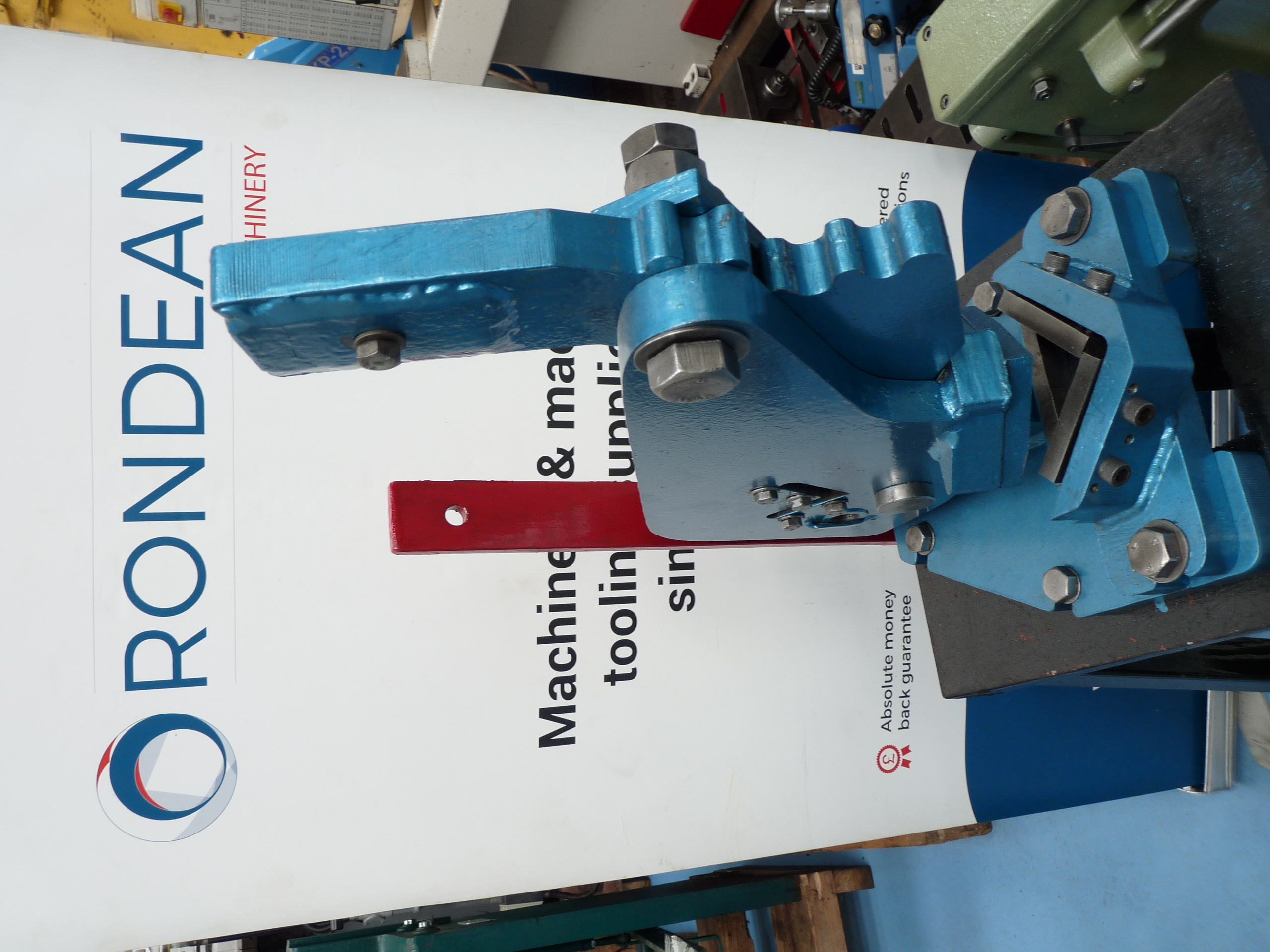 Metal Cutting/Hand Operated Angle Notcher, Bar & Angle Cropper