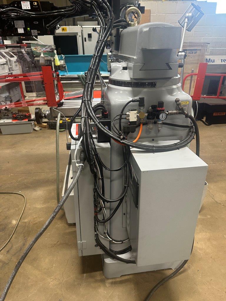 Turret Mill/Used XYZ KMX2 2000 Turret Milling Machine (4839)